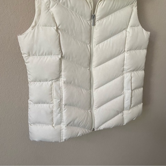 LANDS' END | Cream Down Puffer Full Zip Up Vest Size Small ( 6-8) - Picture 5 of 12